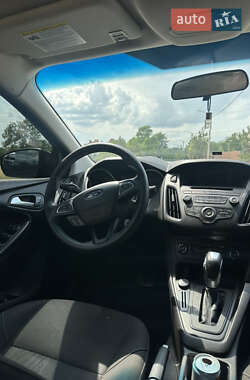 Седан Ford Focus 2016 в 
