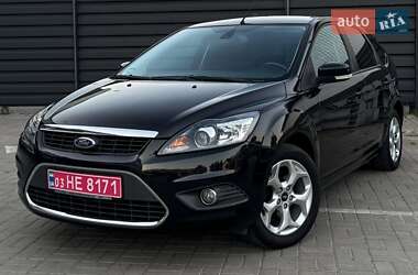 Хэтчбек Ford Focus 2009 в 