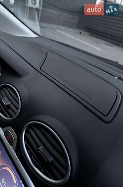 Хэтчбек Ford Focus 2009 в 