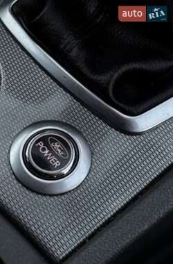 Хэтчбек Ford Focus 2009 в 