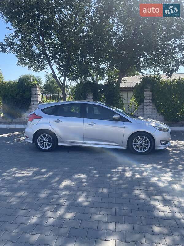 Хэтчбек Ford Focus 2015 в Измаиле