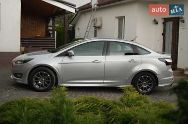 Седан Ford Focus 2013 в 