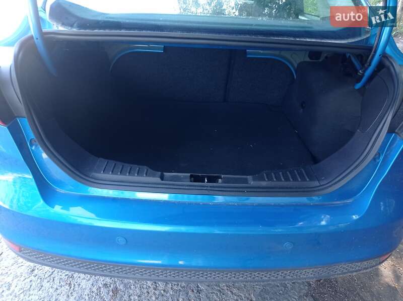 Седан Ford Focus 2015 в Киеве