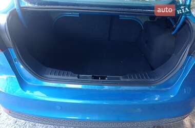 Седан Ford Focus 2015 в 