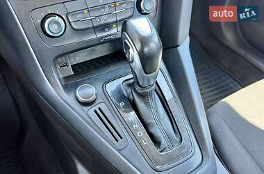 Седан Ford Focus 2016 в 