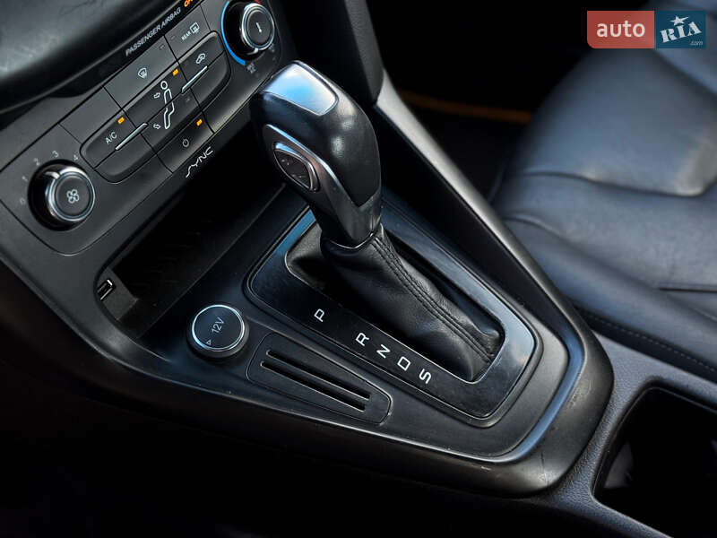 Седан Ford Focus 2015 в Киеве