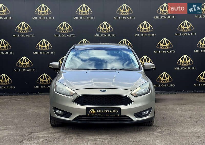 Седан Ford Focus 2015 в Киеве