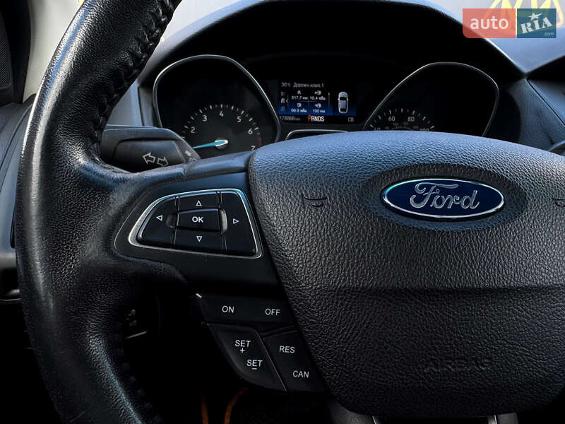 Седан Ford Focus 2015 в Киеве