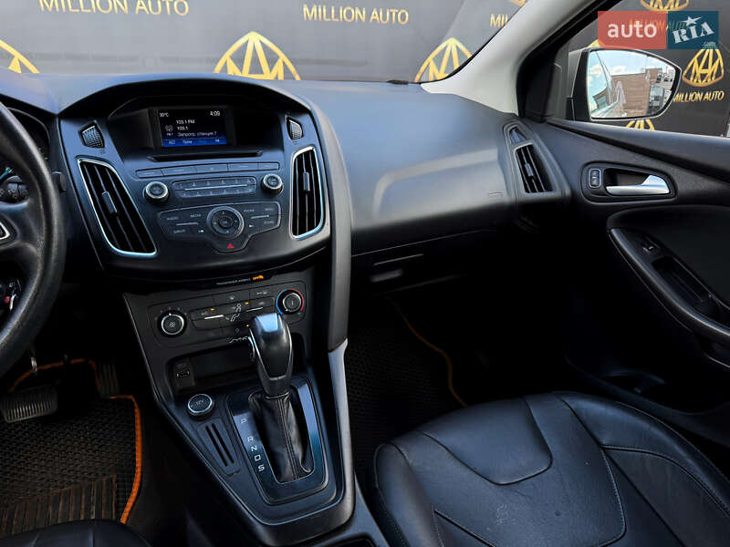 Седан Ford Focus 2015 в Киеве