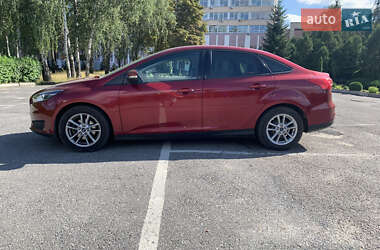 Седан Ford Focus 2015 в 