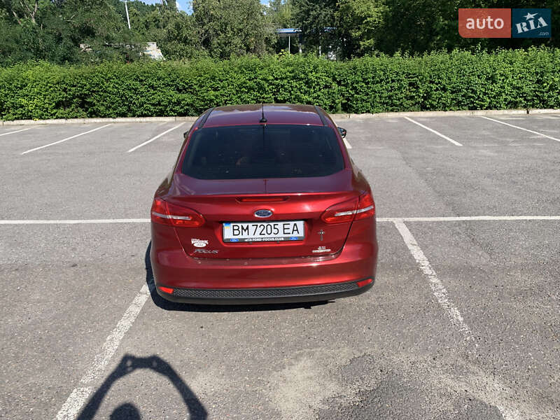 Седан Ford Focus 2015 в Сумах