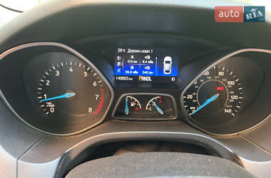 Седан Ford Focus 2015 в 