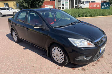 Седан Ford Focus 2010 в 
