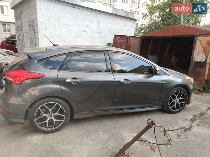 Хетчбек Ford Focus 2015 в Києві