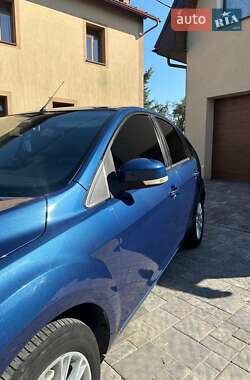 Хэтчбек Ford Focus 2008 в 