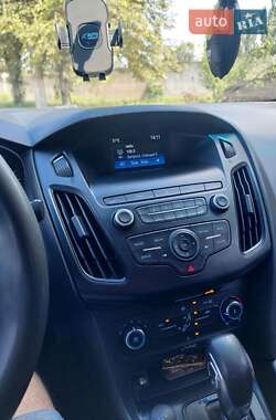 Седан Ford Focus 2018 в 