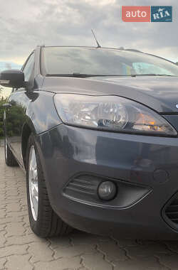 Универсал Ford Focus 2010 в 