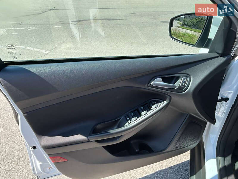 Хэтчбек Ford Focus 2018 в Киеве