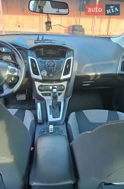 Седан Ford Focus 2012 в 