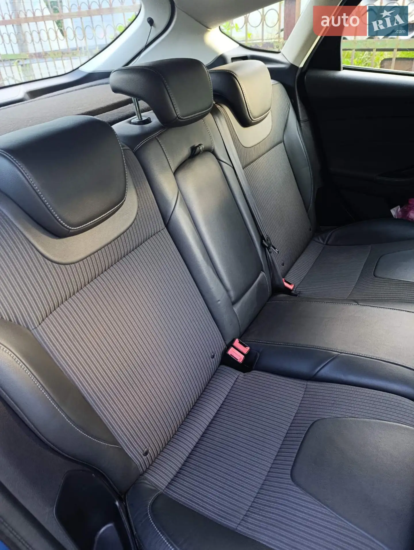 2011 Ford Focus - мініатюра 3