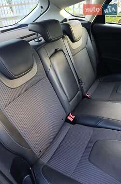 Седан Ford Focus 2011 в 