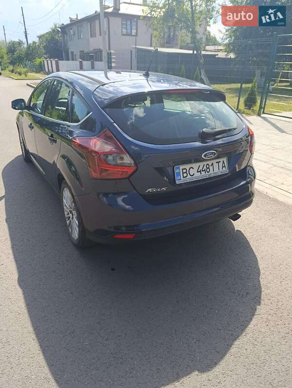 Седан Ford Focus 2011 в Шептицькому