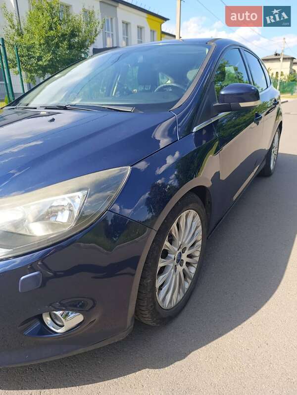 Седан Ford Focus 2011 в Шептицькому