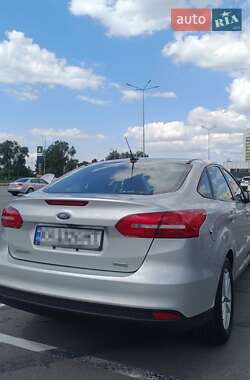 Седан Ford Focus 2017 в Киеве
