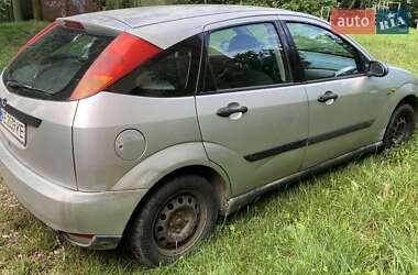 Хэтчбек Ford Focus 1999 в 