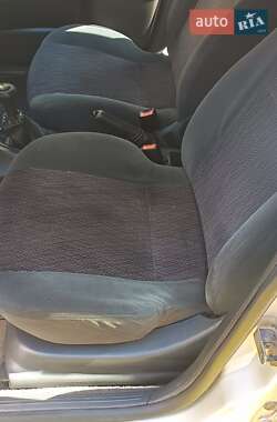 Хэтчбек Ford Focus 1999 в Черновцах