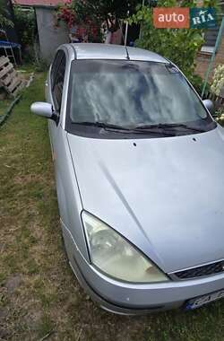 Хэтчбек Ford Focus 2003 в 