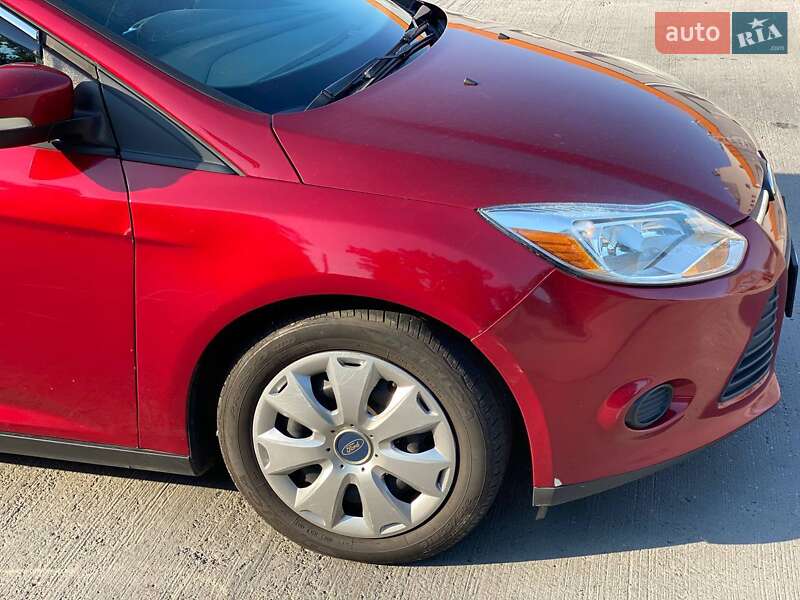 Хэтчбек Ford Focus 2012 в Киеве