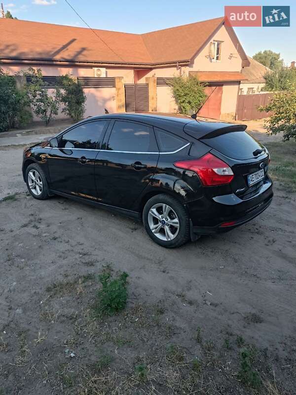 Хетчбек Ford Focus 2012 в Дніпрі