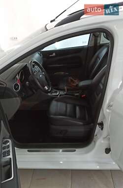 Универсал Ford Focus 2010 в 