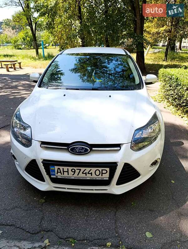 Седан Ford Focus 2013 в 