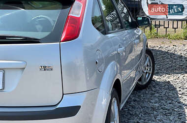 Хэтчбек Ford Focus 2007 в 