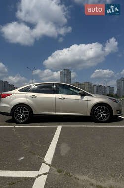Седан Ford Focus 2017 в Киеве