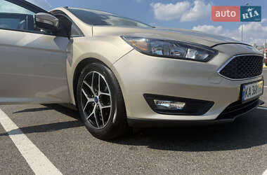 Седан Ford Focus 2017 в Киеве