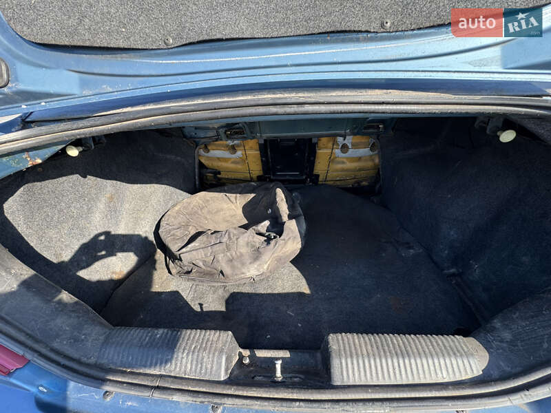 Седан Ford Focus 2000 в Запорожье