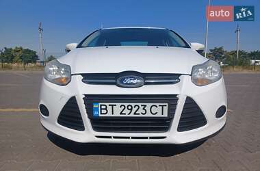 Седан Ford Focus 2014 в 