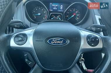 Седан Ford Focus 2014 в 