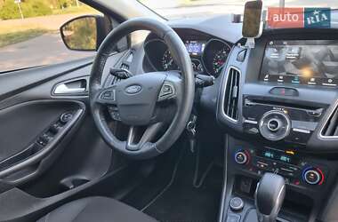 Хэтчбек Ford Focus 2017 в 