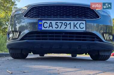 Хэтчбек Ford Focus 2017 в 