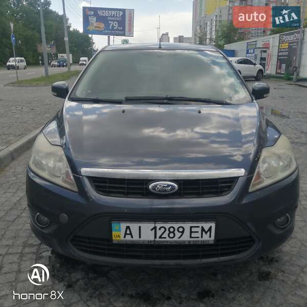 Хетчбек Ford Focus 2010 в 