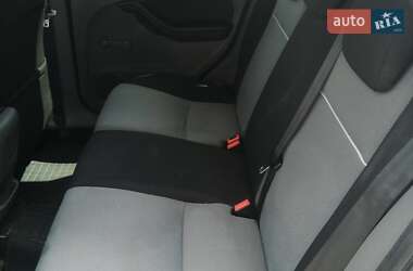 Хетчбек Ford Focus 2010 в 