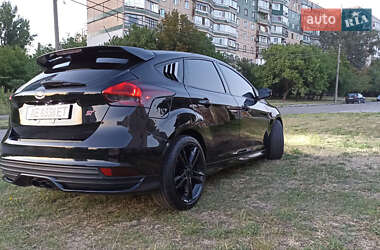 Хэтчбек Ford Focus 2017 в 