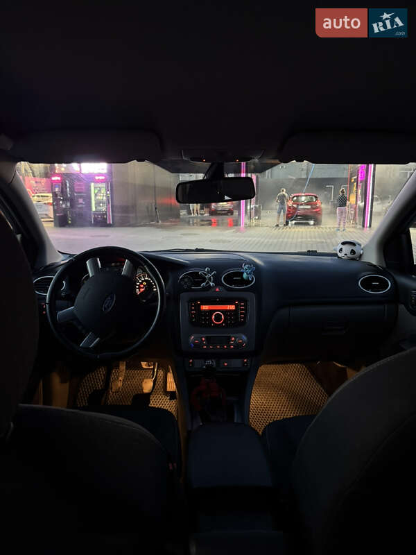 Хэтчбек Ford Focus 2010 в Львове фото 15 Хэтчбек Ford Focus 2010 в Львове