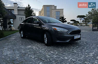 Седан Ford Focus 2015 в 