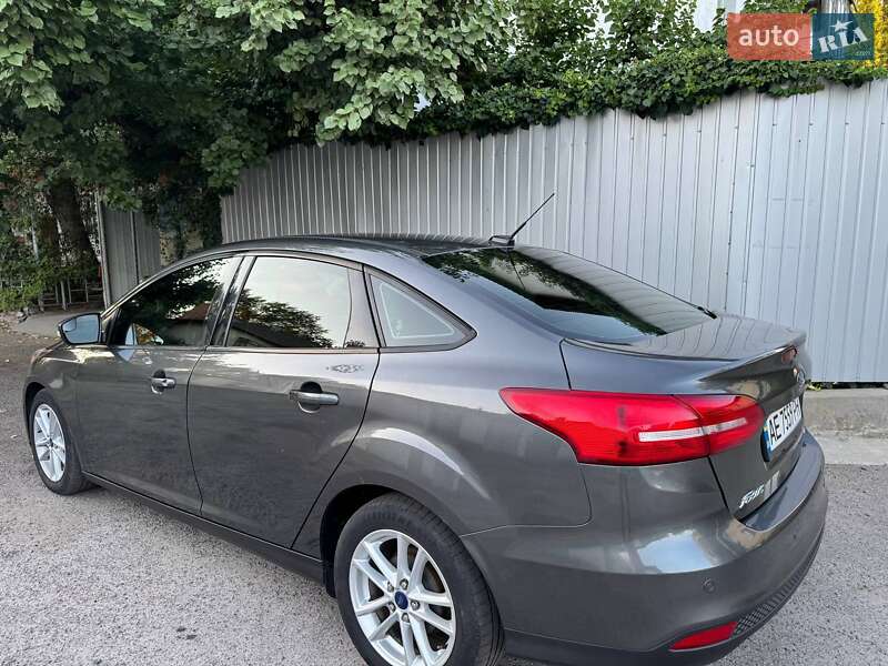 Седан Ford Focus 2015 в Никополе