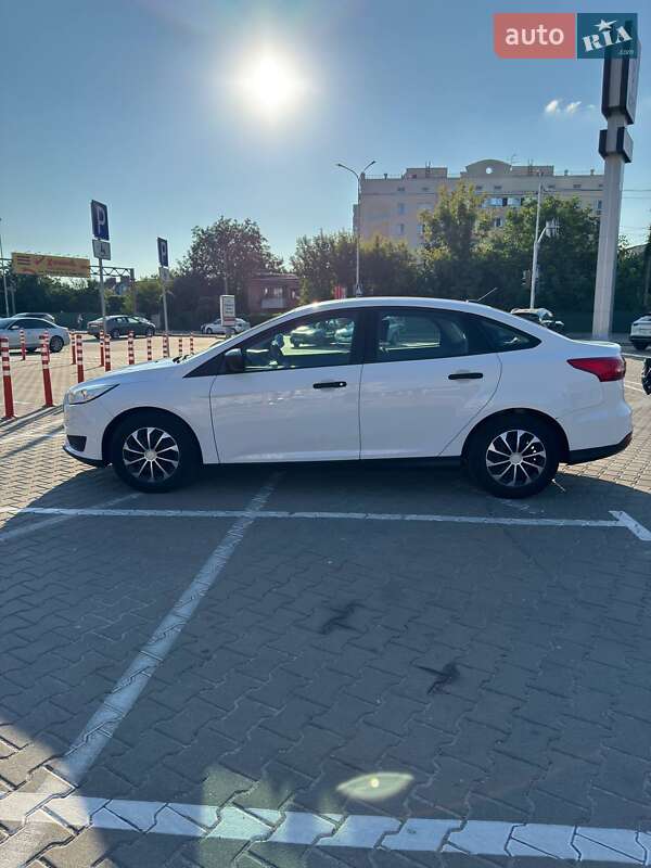 Седан Ford Focus 2016 в Крюковщине